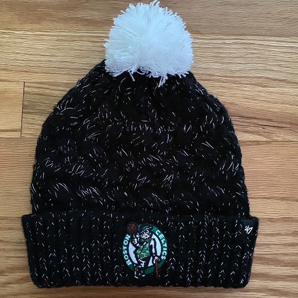 47 Accessories - **CELTICS* Black x Metallic Knit Pom Beanie Hat